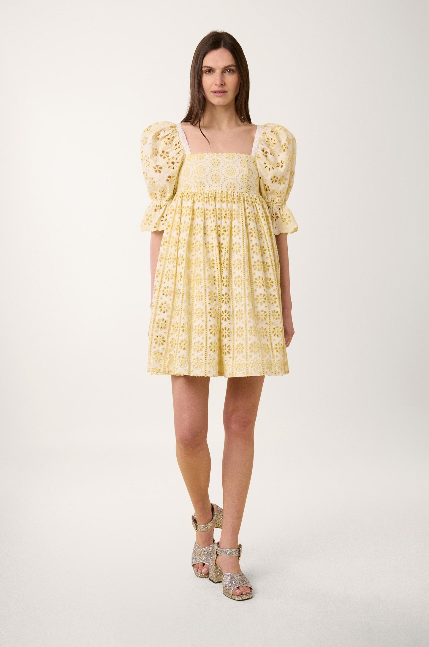 Robe courte Broderie
