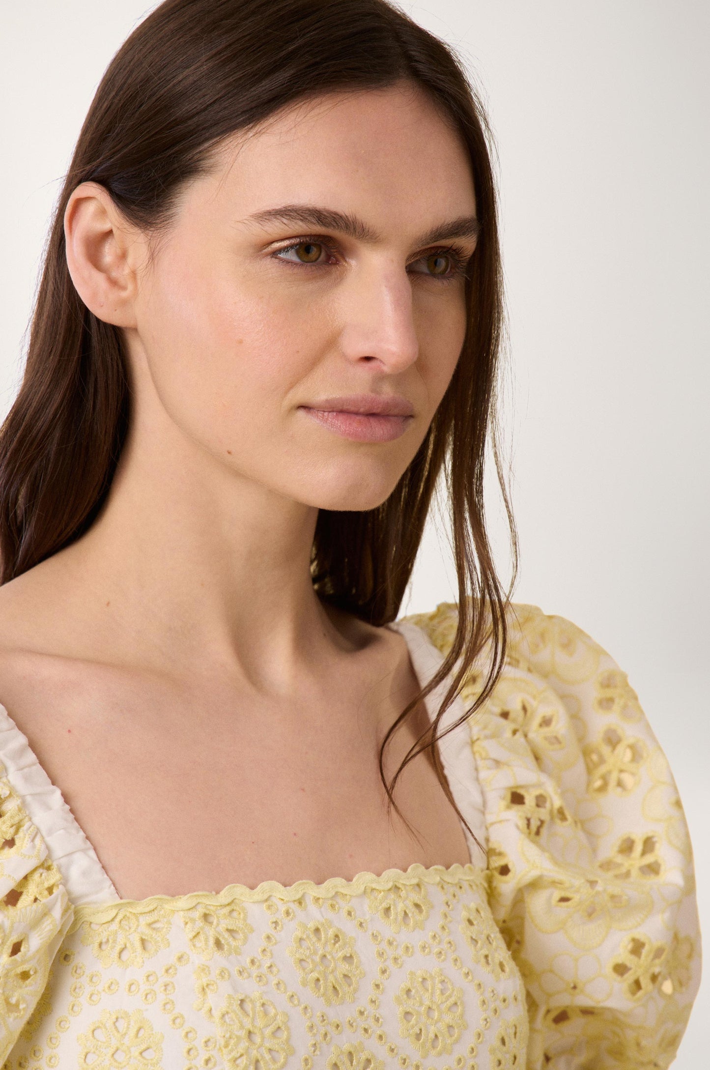 Robe courte Broderie