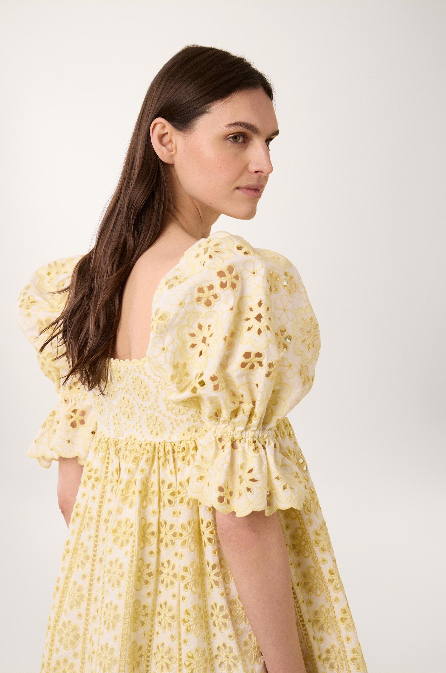 Robe courte Broderie