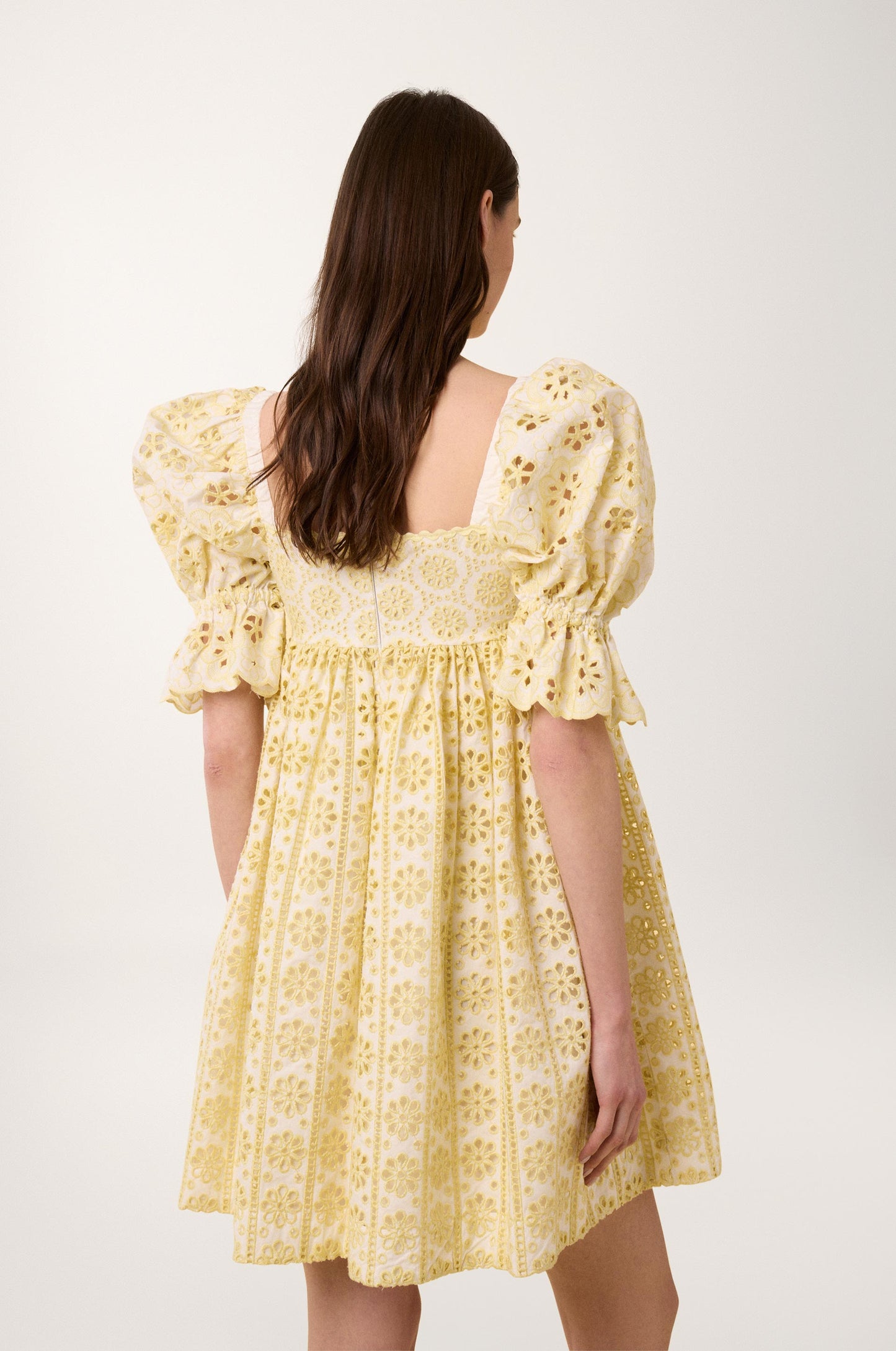 Robe courte Broderie