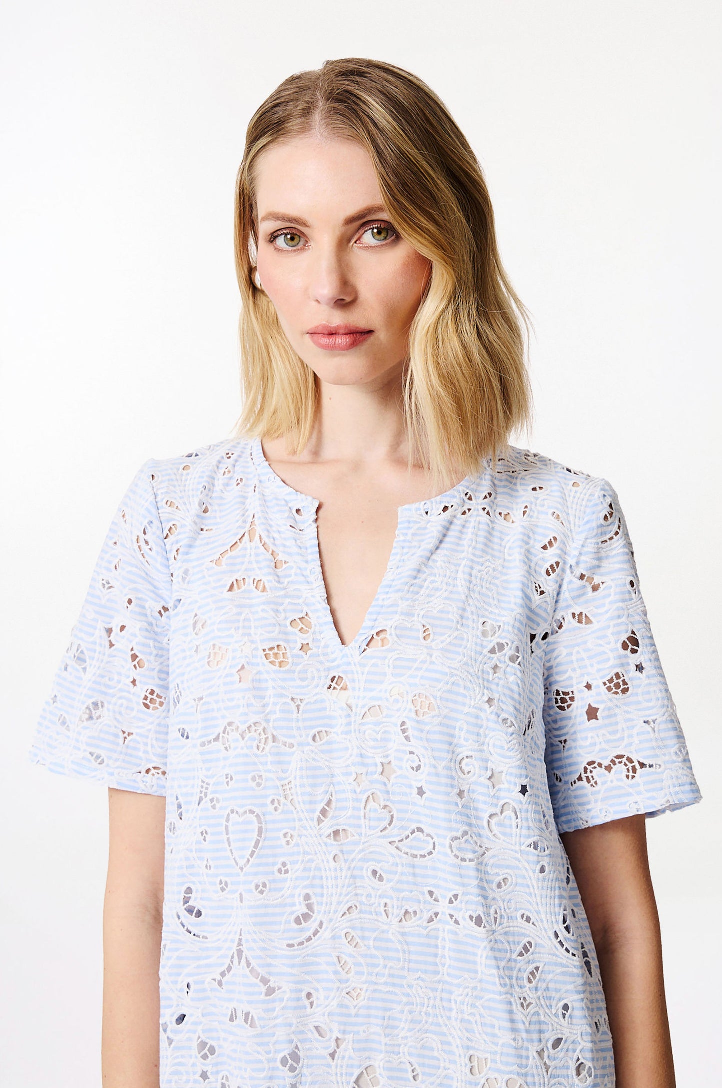 Robe mi-longue Broderie Suisse