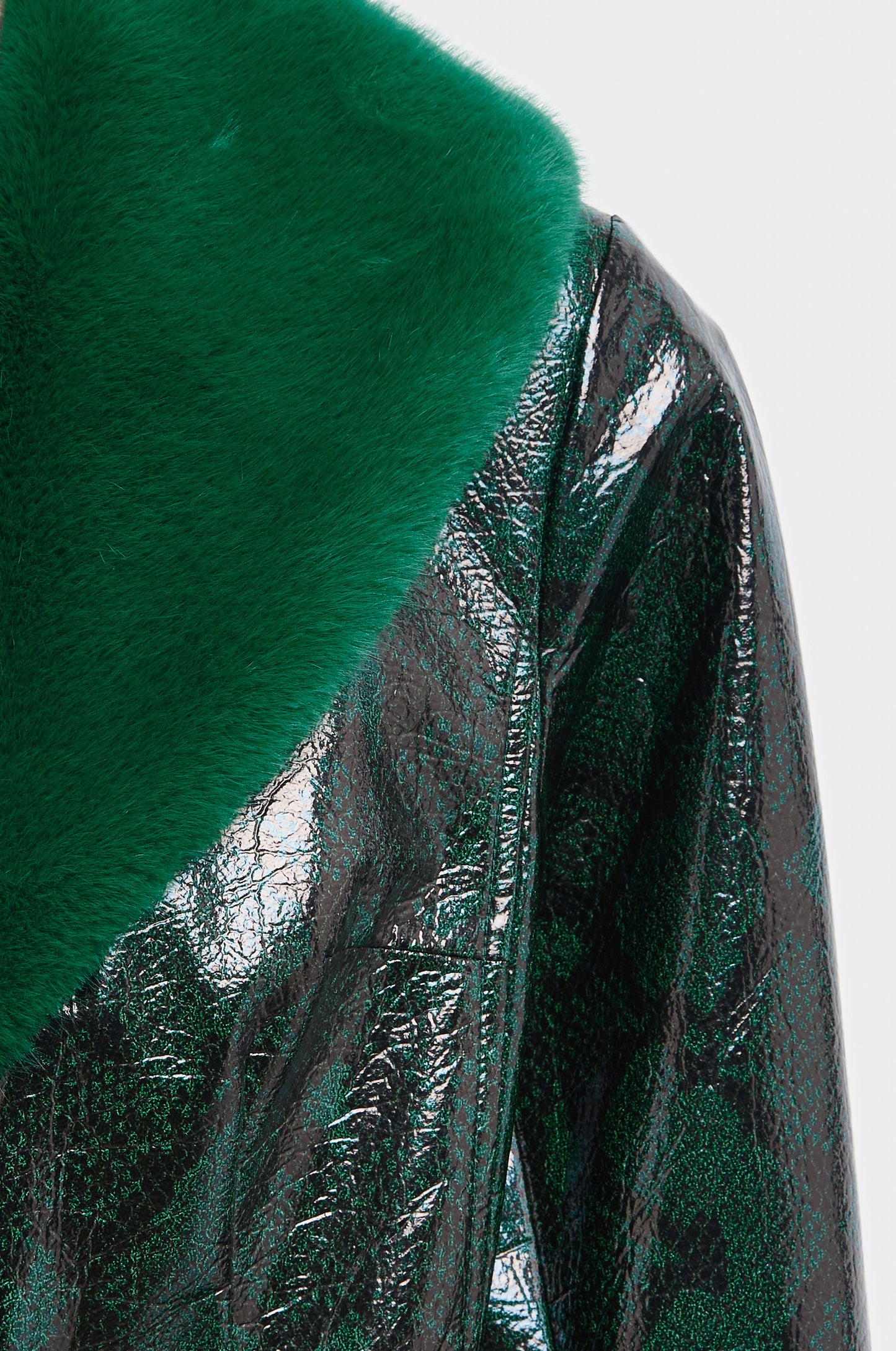 Manteau Python