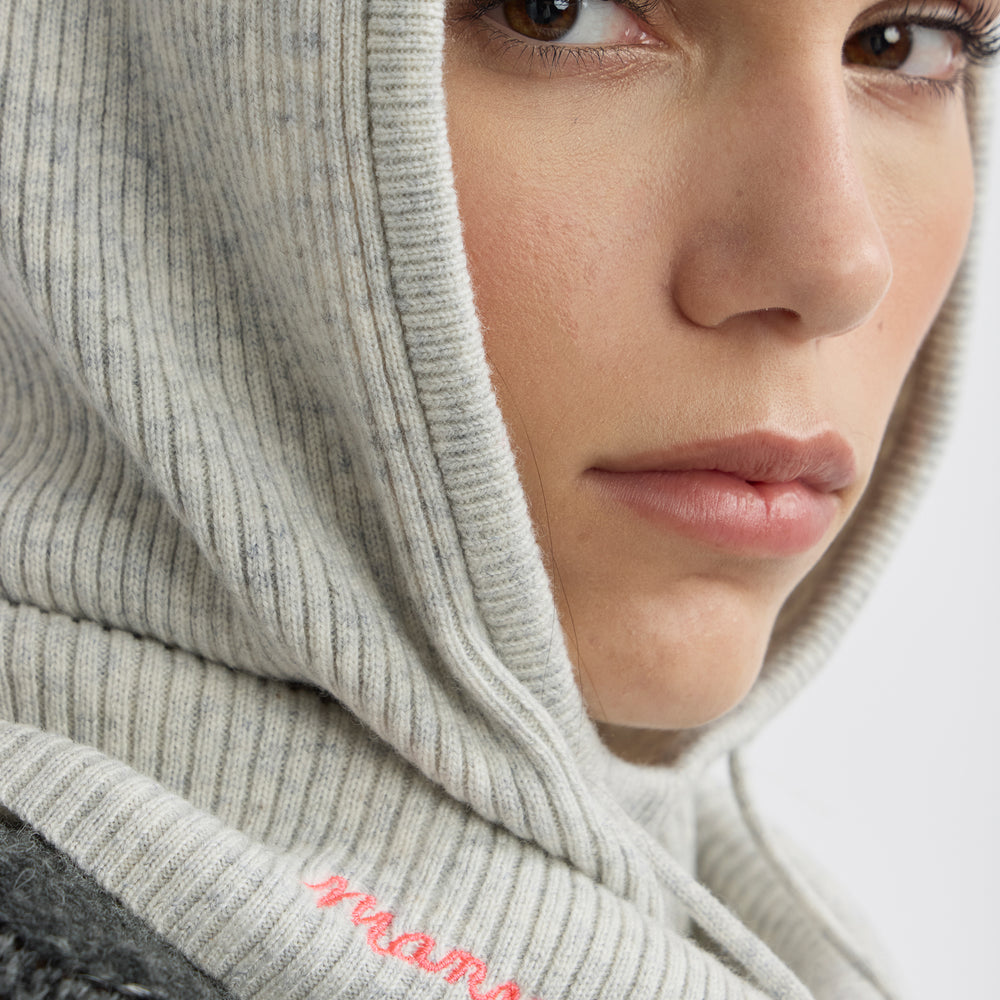 Capuche Dragi